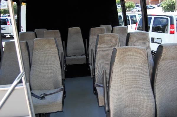 VERY NICE 15 PERSON MINI BUS....UNIT# 5648T for sale in Charlotte, NC – photo 9