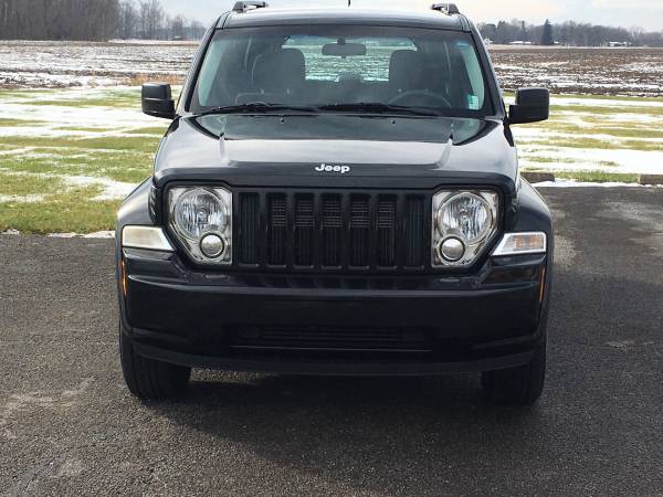 2012 Jeep Liberty 4X4 No Rust! Nice! Only $6450 - cars & trucks - by... for sale in Chesterfield Indiana, IN – photo 5