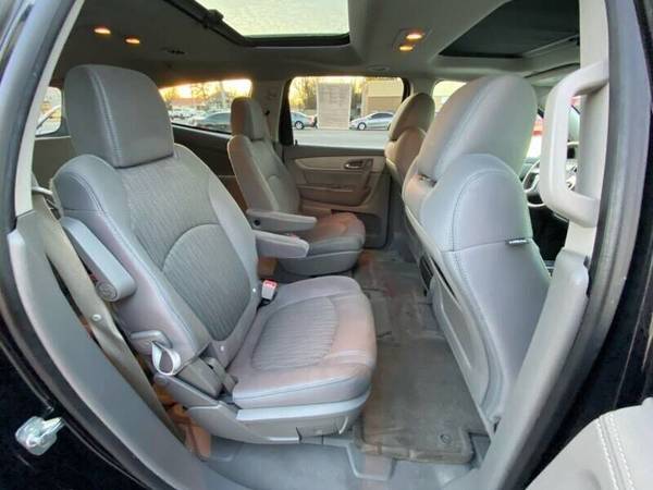 Great for the Holiday trips! 14 Chevrolet Traverse + super nice... for sale in Lowell, AR – photo 18
