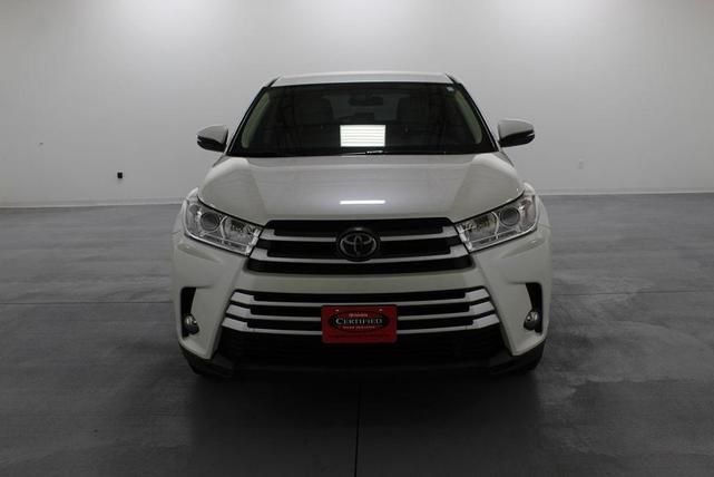 2018 Toyota Highlander LE Plus for sale in Marion, IL – photo 2