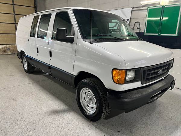 2004 Ford E150 Cargo Van - - by dealer - vehicle for sale in Villa Park, IL – photo 4