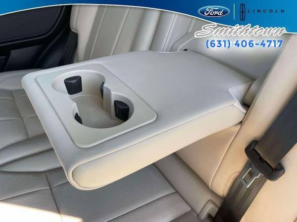 2018 Land Rover Discovery HSE SUV - - by dealer for sale in Saint James, NY – photo 13