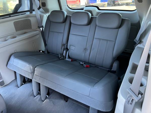 2009 Chrysler Town & Country Touring 33k miles! for sale in Colorado Springs, CO – photo 7