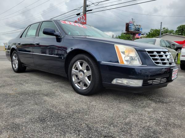 30th Anniversary Sale 2007 Cadillac DTS Extra Clean in/out - cars & for sale in Schererville, IL – photo 2
