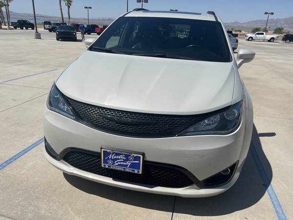 2020 Chrysler Pacifica Touring L Plus Luxury W for sale in Lake Havasu City, AZ – photo 3