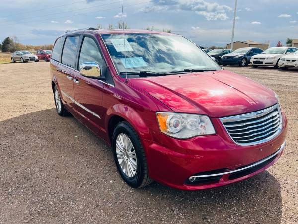2012 Chrysler Town & Country Limited Dual DVD Stow N Go - cars & for sale in Sioux Falls, SD – photo 4