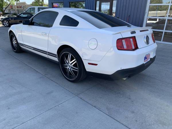 ★★★ 2012 Ford Mustang Premium / Black Leather / ONLY 96k Miles! ★★★... for sale in Grand Forks, MN – photo 8