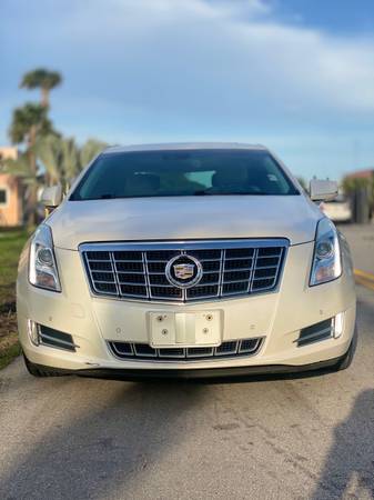 2013 CADILLAC XTS - - by dealer - vehicle automotive for sale in Miami, FL – photo 4