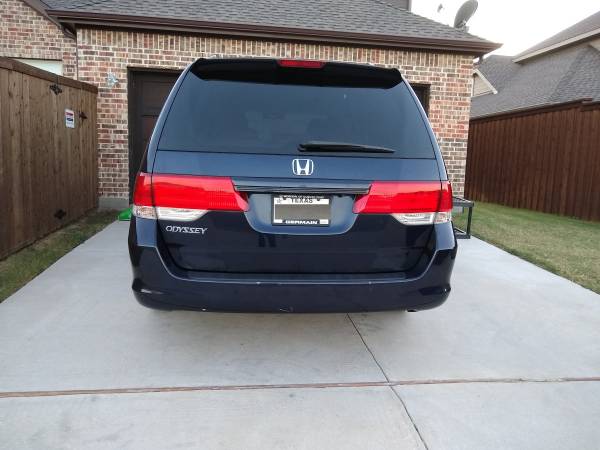 2008 Honda Odyssey EX-L with DVD and Remote Starter - Low Miles for sale in Frisco, TX – photo 4