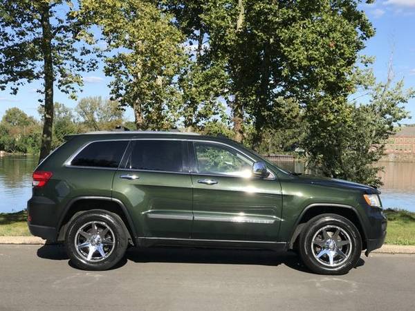 2011 Jeep Grand Cherokee - Financing Available! - cars & trucks - by... for sale in Morrisville, PA – photo 2