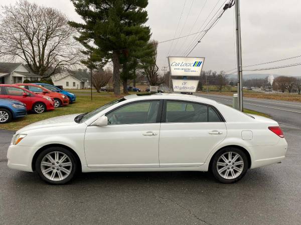 2005 Toyota Avalon Limited 4dr Sedan - - by dealer for sale in Wrightsville, PA – photo 4