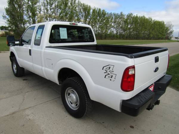 2013 FORD F250 SUPERCAB - 4X4 - SHORT BOX - 6.2 LITER - VERY CLEAN for sale in Moorhead, ND – photo 10