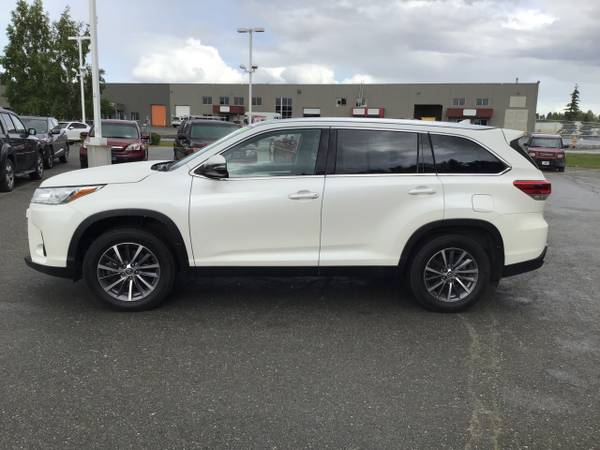 2019 Toyota Highlander XLE - - by dealer - vehicle for sale in Anchorage, AK – photo 2