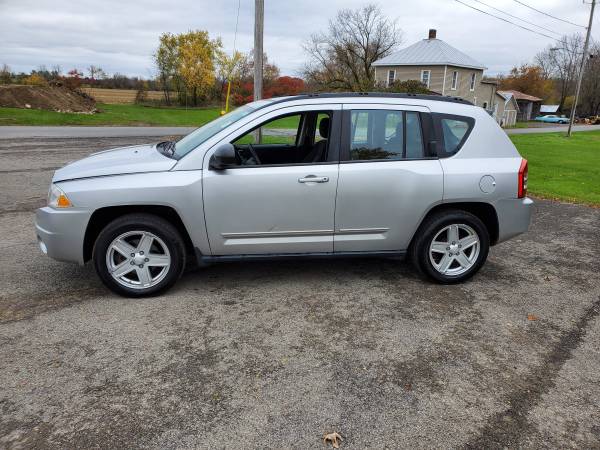 2010 JEEP COMPASS SPORT! LOADED 4X4! CLEAN SUV! LOW MILES! for sale in Lisbon, NY – photo 6