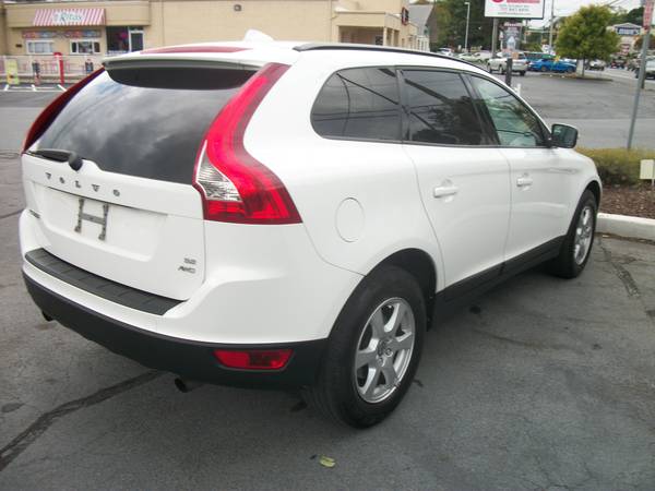 2010 Volvo XC60 3.2 AWD for sale in Lancaster, PA – photo 4