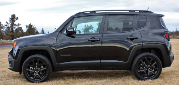 2017 Jeep Renegade LATITUDE 4X4 ONE OWNER - - by for sale in Redmond, OR – photo 6