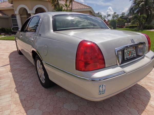 2007 LINCOLN TOWN CAR for sale in Estero, FL – photo 7