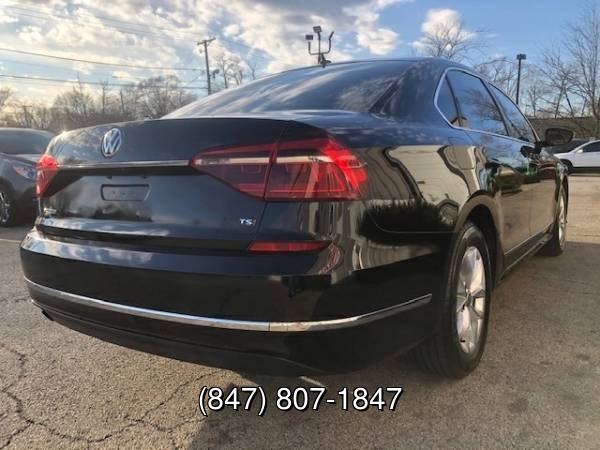 2017 Volkswagen Passat 1.8 TSI S 1 OWNER OFF LEASE! FINANCING &... for sale in Elgin, IL – photo 9