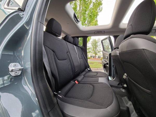 2018 Jeep Renegade Altitude SPORT UTILITY/4X4/MY SKY DUAL PANEL for sale in Portland, OR – photo 16