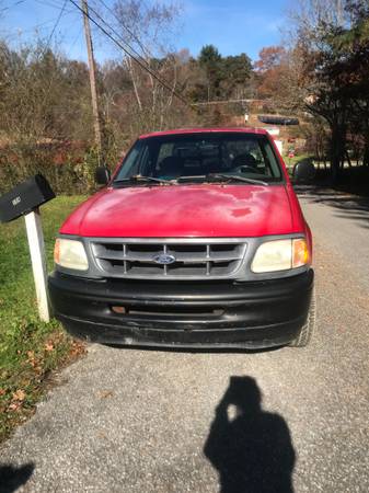 1998 Ford F-150 long bed for sale in Chattanooga, TN – photo 2