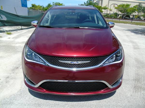 2018 Chrysler Pacifica LIMITED ONLY 5950 MILES!!! for sale in Fort Lauderdale, FL – photo 2