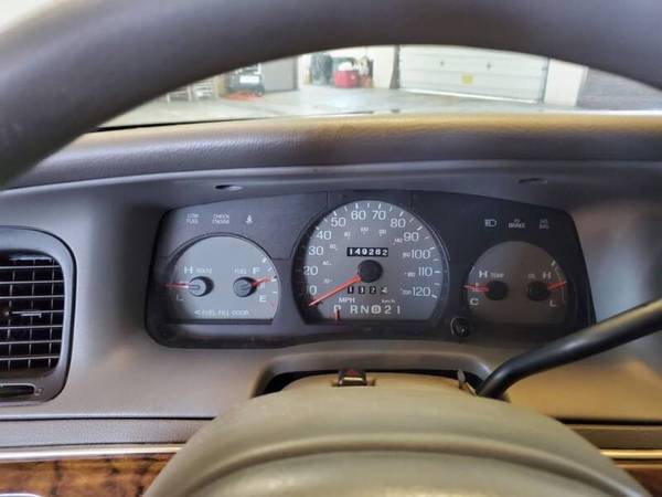 1998 MERCURY GRAND MARQUIS GS - - by dealer - vehicle for sale in Pekin, IL – photo 19