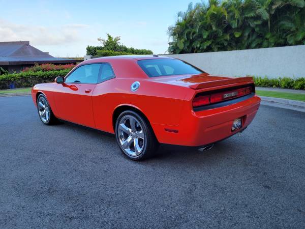 2013 dodge challenger rt Hemi like new Extremely low miles 7k only for sale in Honolulu, HI – photo 6