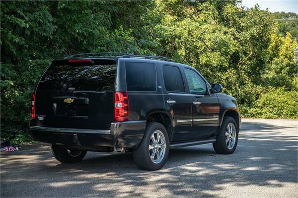2013 Chevrolet Tahoe LTZ 4X4 *LOADED* 3RD ROW* TV* NAV* ROOF* LEATHER* for sale in High Point, SC – photo 6