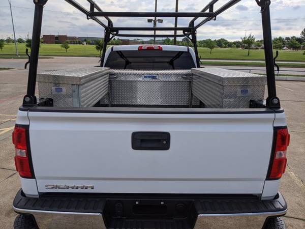2018 GMC Sierra 1500 SKU: JZ153905 Pickup - - by dealer for sale in Fort Worth, TX – photo 17