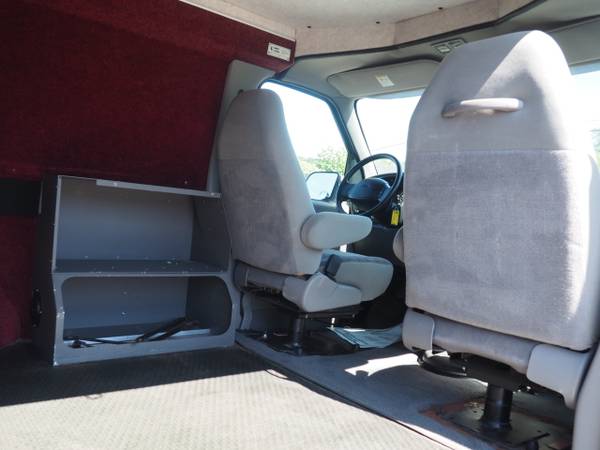 1998 Ford E350 Extended Van Auto Full Power 1-Owner 13,000 Miles for sale in West Warwick, CT – photo 15