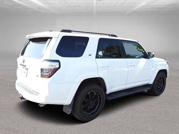 2016 Toyota 4Runner SR5 XP w/ 3rd Row for sale in Wilmington, NC – photo 8