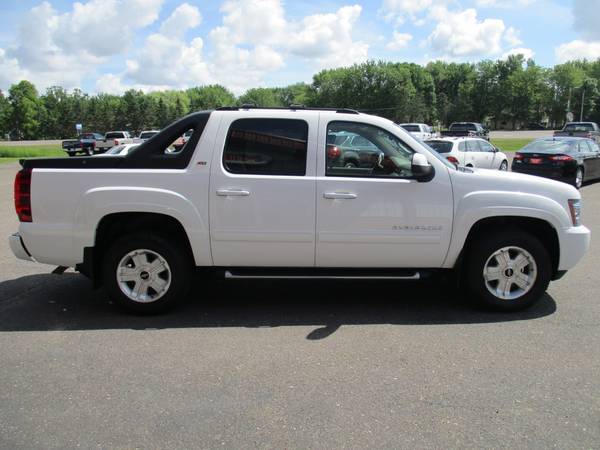 RUST FREE! 1-OWNER! Z71 4X4! 2011 CHEVROLET AVALANCHE LT for sale in Foley, MN – photo 10