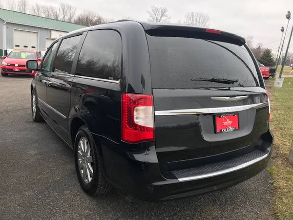 2012 Chrysler Town & Country Touring-L - DVD, Leather! - cars & for sale in Spencerport, NY – photo 16