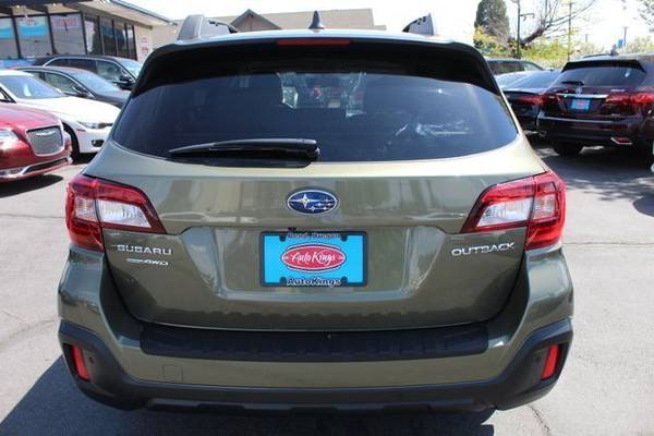 2018 Subaru Outback 2 5i Limited Wagon 4D - - by for sale in Bend, OR – photo 4