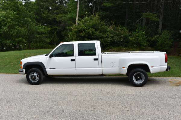 1999 Chevy K3500 NO RUST Crew Long bed Dually 454 4DR 4WD for sale in Waterboro, ME – photo 2