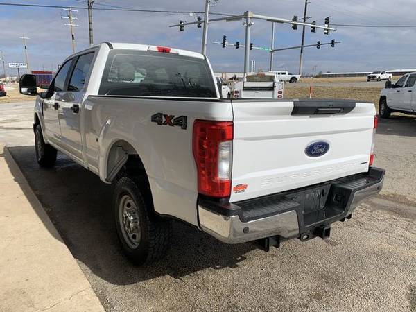 2019 Ford F250 SD XL Crew Cab Short Bed pickup WHITE for sale in Bethel Heights, AR – photo 5