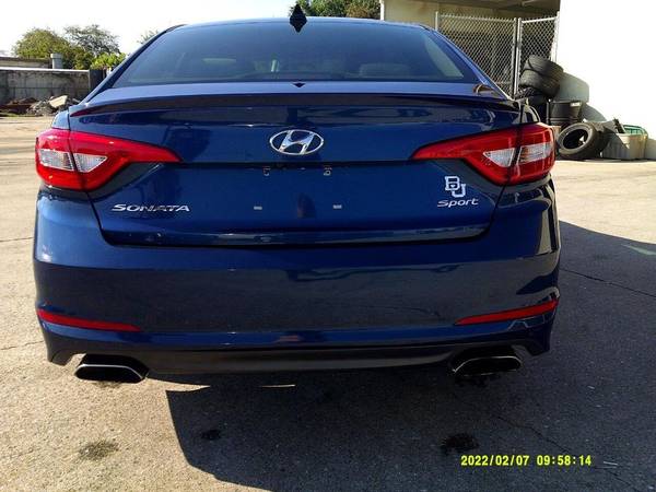 2016 Hyundai Sonata Sport - - by dealer - vehicle for sale in Sarasota, FL – photo 7
