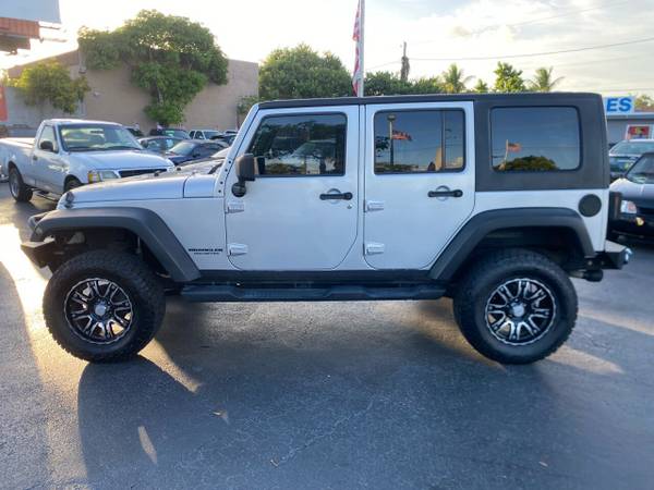 2009 Jeep Wrangler Sahara Unlimited 4DR hard top Clean Alloy Rims for sale in Pompano Beach, FL – photo 2