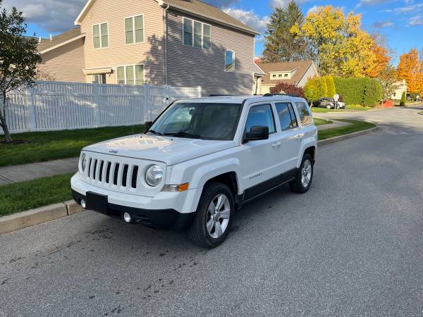 2014 Jeep Patriot 4x4 1 owner super clean! - - by for sale in Saratoga Springs, NY – photo 4