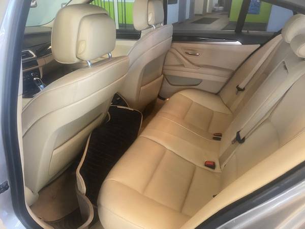 2012 BMW 5 Series 528i - - by dealer - vehicle for sale in Fort Myers, FL – photo 11