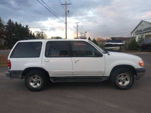 2000 Ford Explorer XLT *AWD*Low Miles*Drives Great*Everything Works*... for sale in Farmington, MN – photo 6