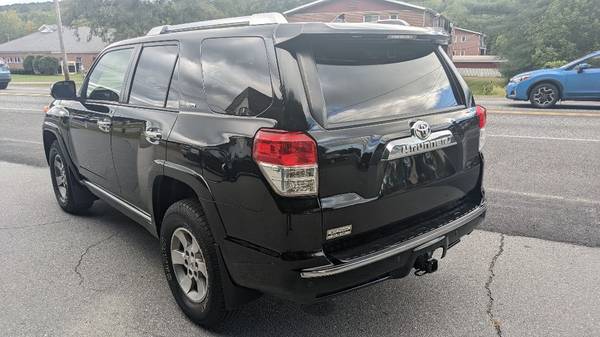 2013 Toyota 4Runner SR5 4WD - - by dealer - vehicle for sale in North Springfield, VT – photo 7