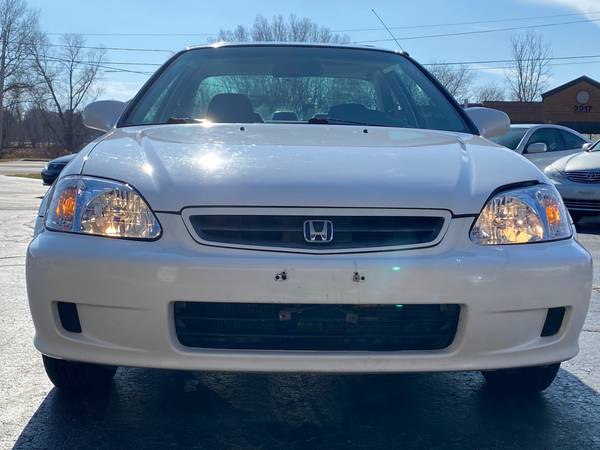 2000 Honda Civic Coupe - cars & trucks - by dealer - vehicle... for sale in Pewaukee, WI – photo 3