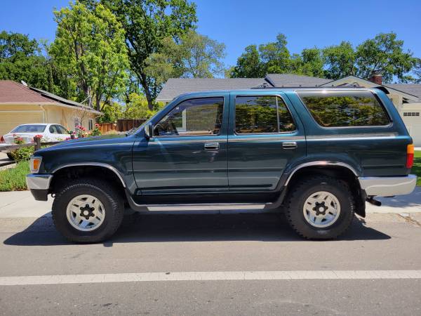 1995 Toyota 4Runner SR5 4X4 (Manuel-5-Speed) 1st-owner Low-Miles for sale in Pleasant Hill, CA – photo 2