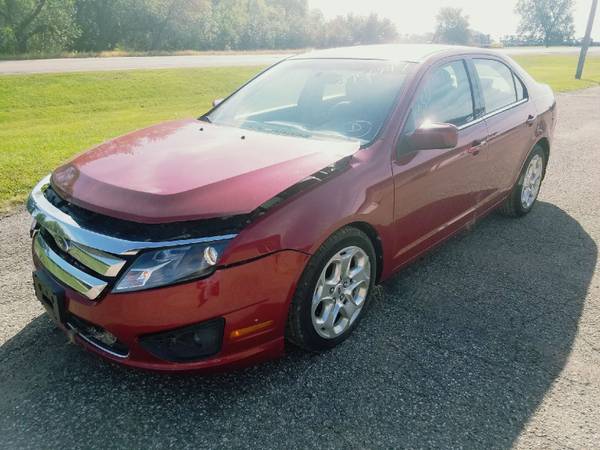 2010 Ford Fusion SE - 121,000 miles ( MECHANIC SPECIAL) for sale in Mankato, MN