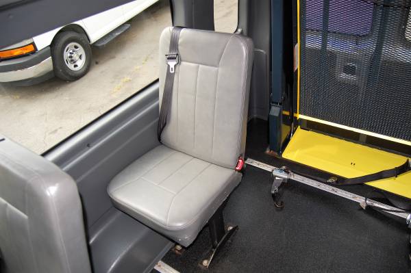 HANDICAP ACCESSIBLE WHEELCHAIR LIFT EQUIPPED VAN.....UNIT# 2274FT for sale in Charlotte, NC – photo 19