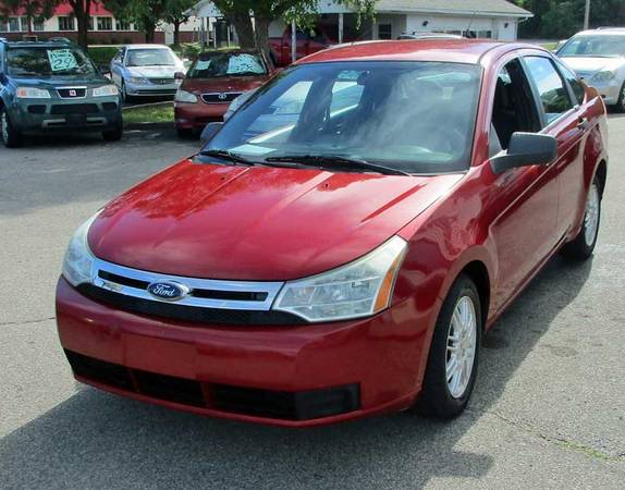 2010 Ford Focus SE 4dr maroon *REDUCED* - cars & trucks - by dealer... for sale in Louisville, KY – photo 7