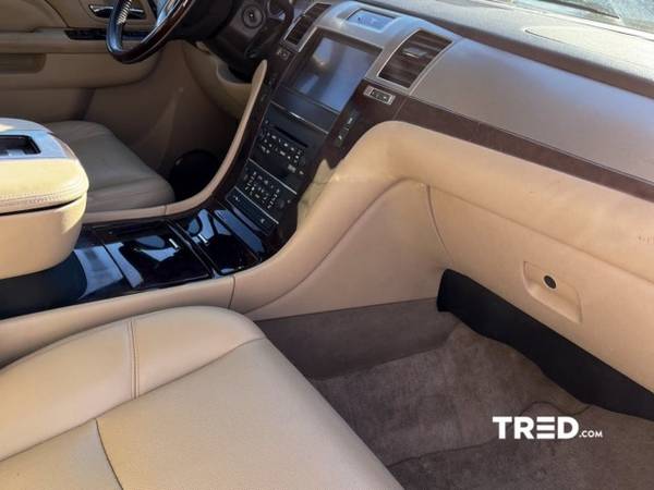 2012 Cadillac Escalade - - by dealer - vehicle for sale in Dallas, TX – photo 11