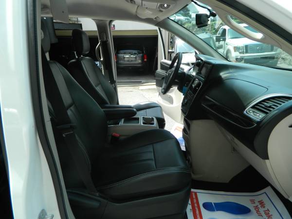 2014 CHRYSLER TOWN & COUNTRY TOURING EXCELLENT CONDITION!!!! for sale in NEW YORK, NY – photo 15