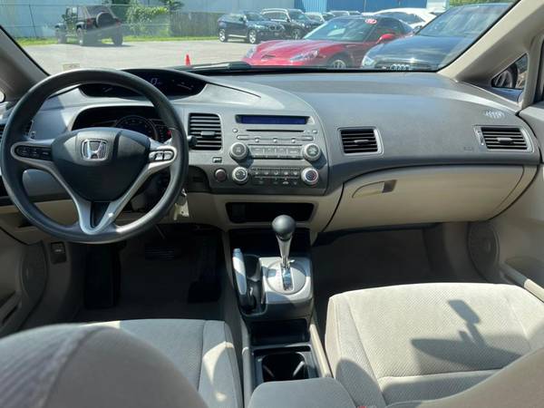 Look What Just Came In! A 2011 Honda Civic Sdn with 86, 436 for sale in South Windsor, CT – photo 12